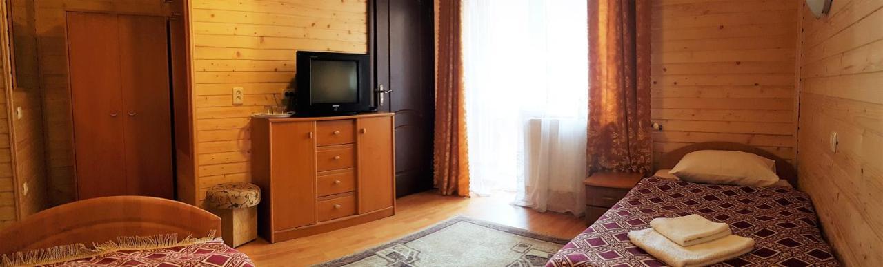 Karpatski Zori Hotel 布克维 外观 照片