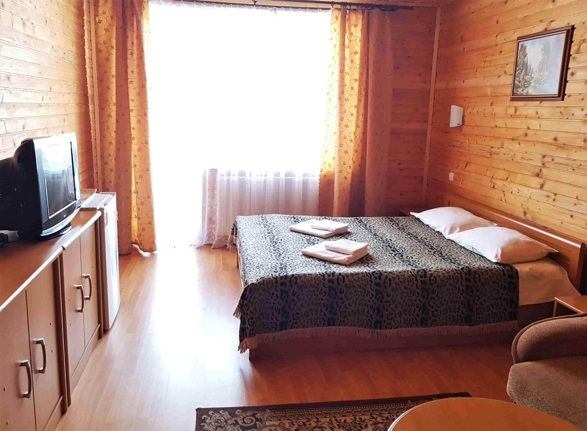 Karpatski Zori Hotel 布克维 外观 照片