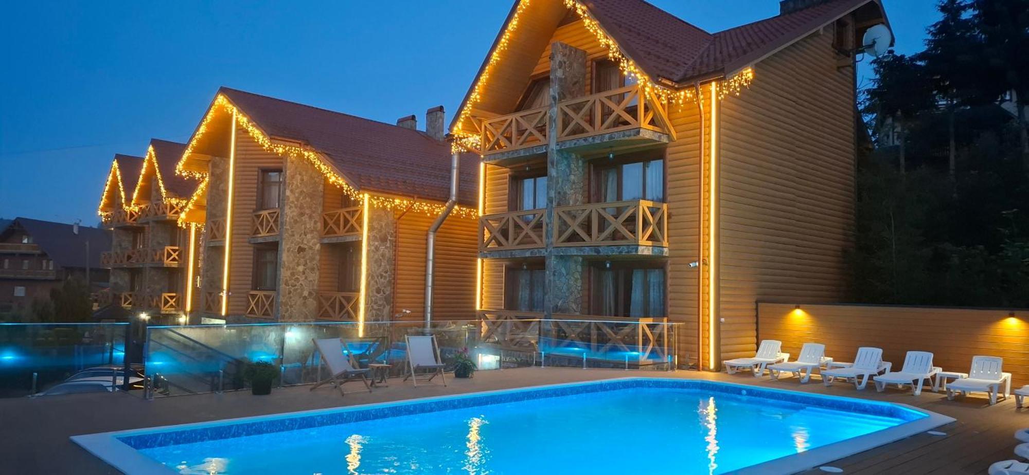 Karpatski Zori Hotel 布克维 外观 照片